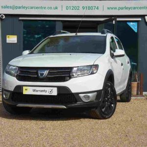 2013 Dacia Sandero Stepway 0.9 TCe Laureate Euro 5 5dr - SUPERB EXAMPLE/FULL HISTORY/SAT NAV/BLUETOOTH/PDC - HY63XKD - Deposit